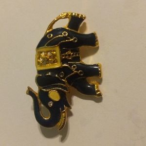 Elephant pin